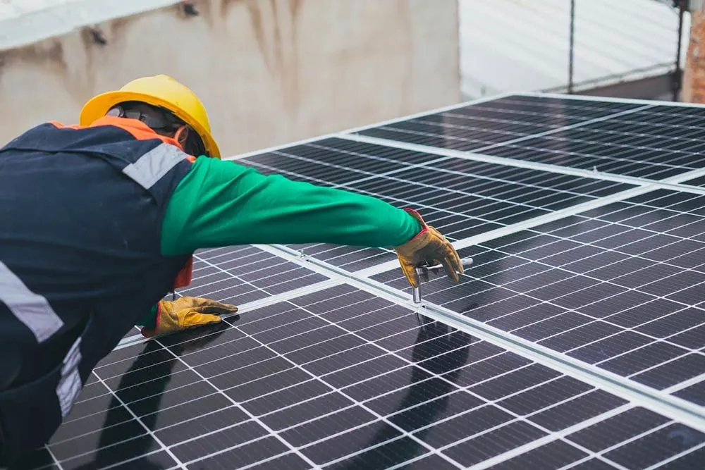 Service-und-Reparatur-PV-Anlage